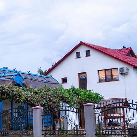 Casa Rasaritul Soarelui Sarichioi Hotel ภายนอก รูปภาพ
