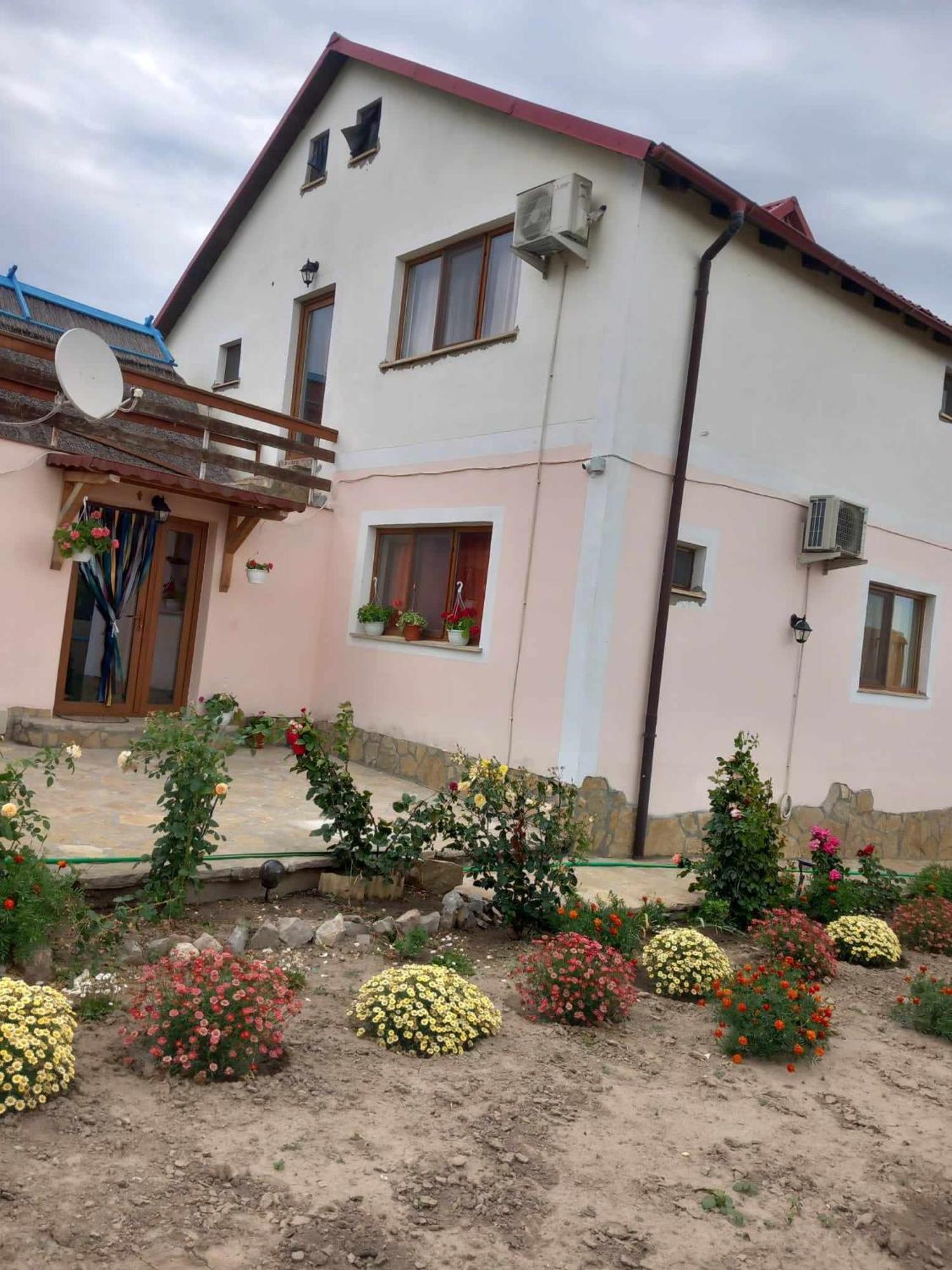 Casa Rasaritul Soarelui Sarichioi Hotel ภายนอก รูปภาพ
